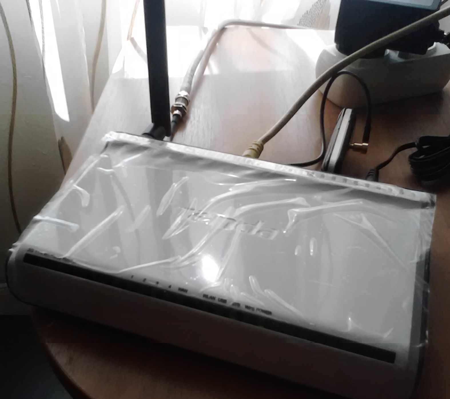 роутер Tenda 3G611R